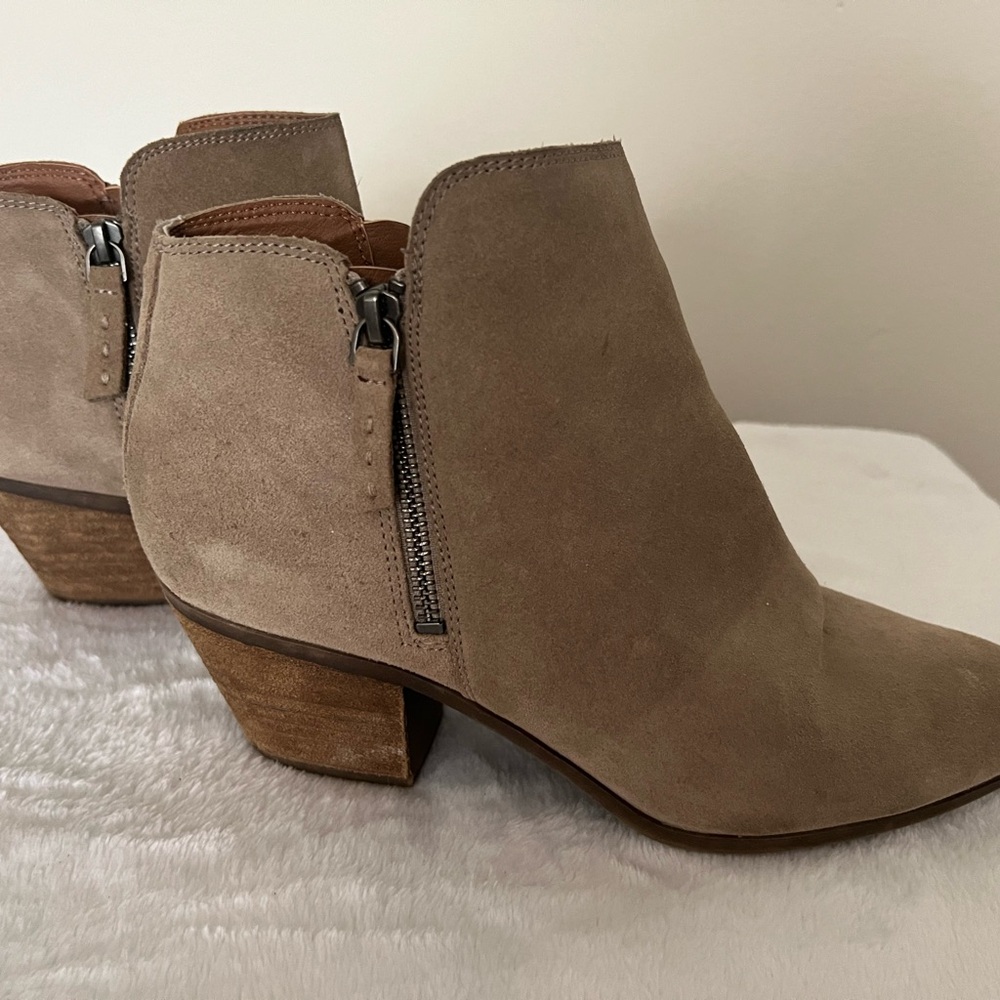 Women's Tan Suede Ankle Boots